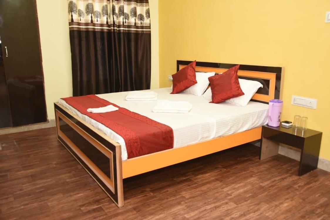 Varanasi Paradise Εξωτερικό φωτογραφία