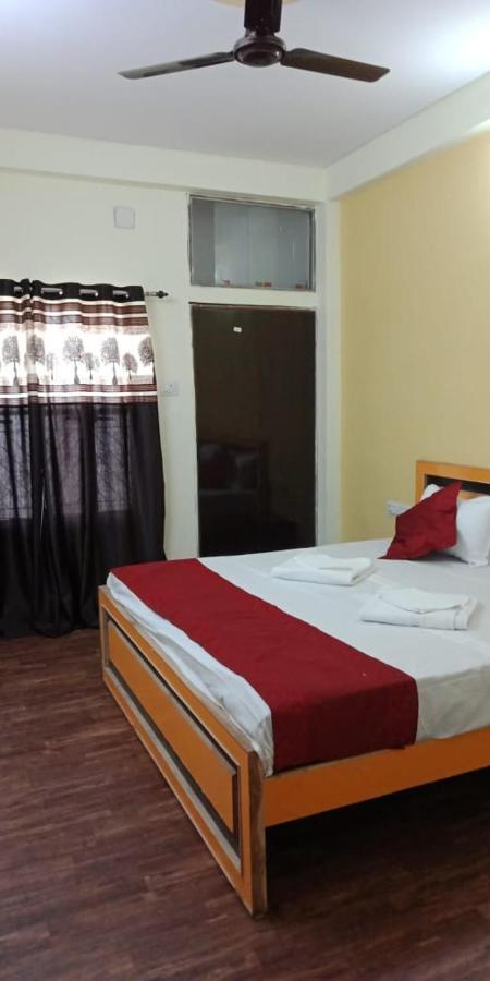 Varanasi Paradise Εξωτερικό φωτογραφία