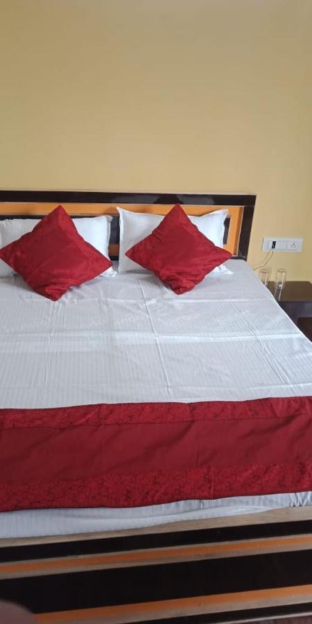 Varanasi Paradise Εξωτερικό φωτογραφία
